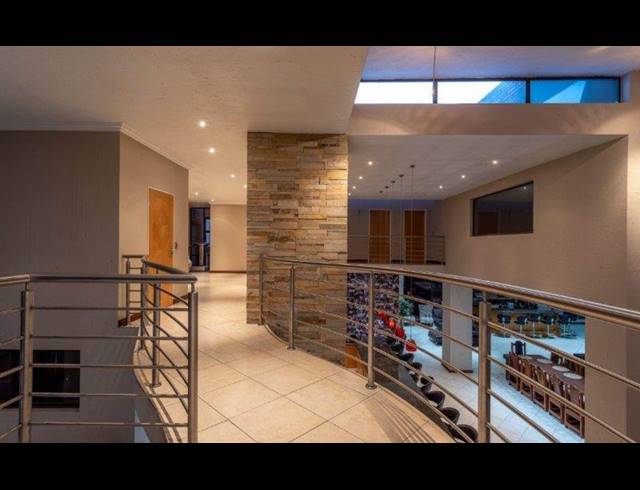 6 BEDROOM HOUSE FOR SALE IN MEYERSDAL